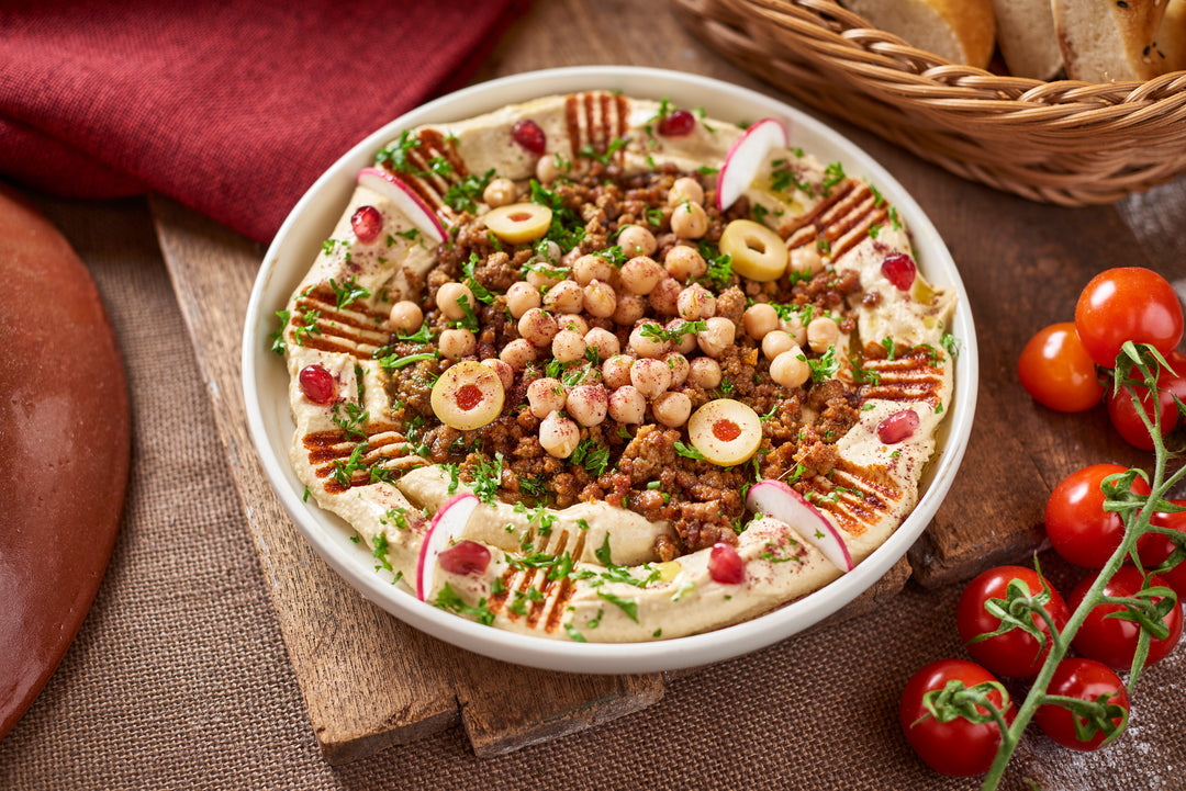 HUMMUS WITH MINCE LAMB